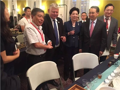 向世界展示中國非遺文化，湘益茯茶亮相湖南波蘭、捷克非遺交流周